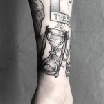 Wrapping hourglass tattoo by Lozzy Bones