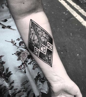 Chaos geometry tattoo by Wagner Basei