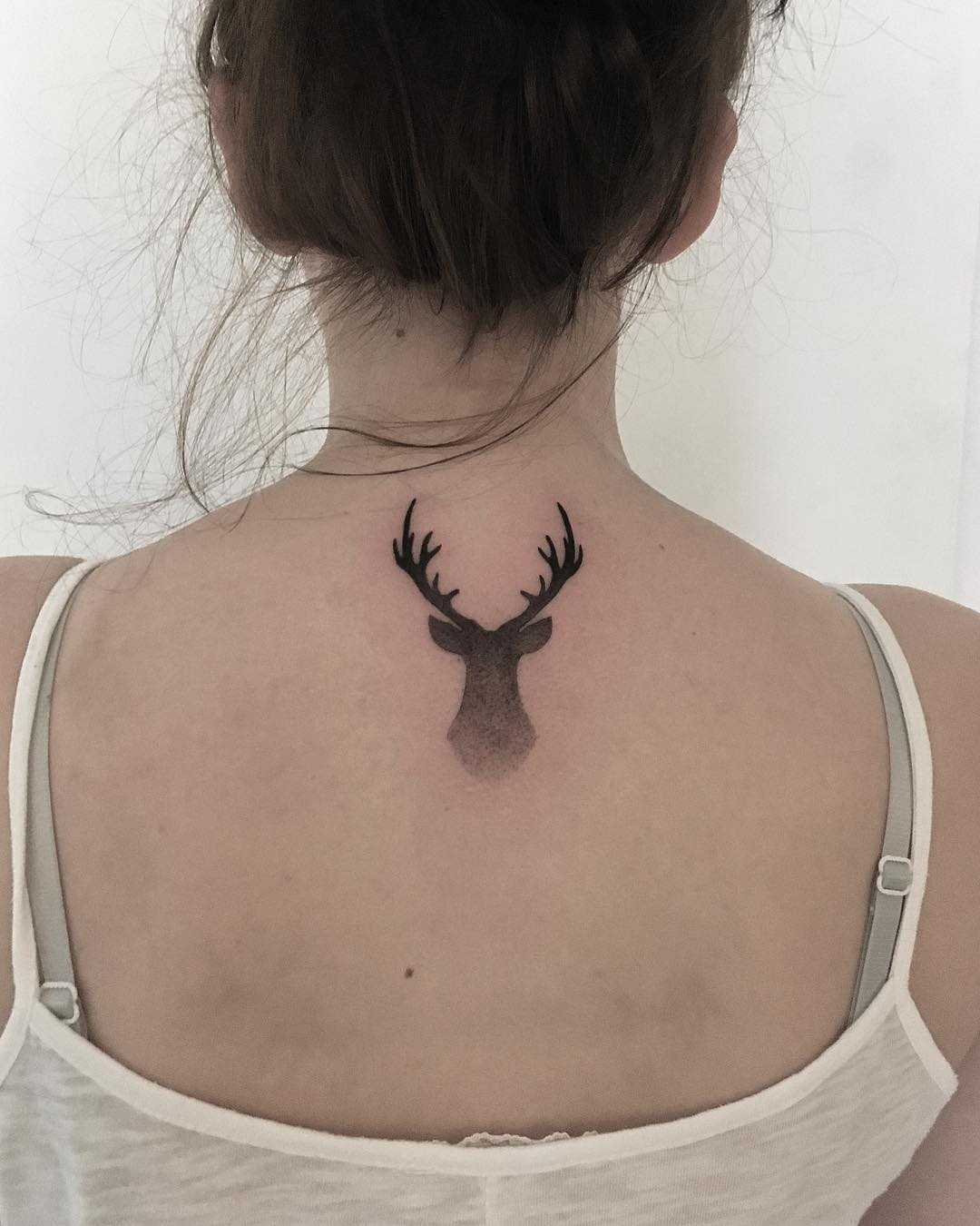 Gradient deer head by tattooist Spence @zz tattoo
