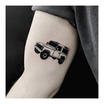 Land Rover Defender tattoo by Sabrina Parolin