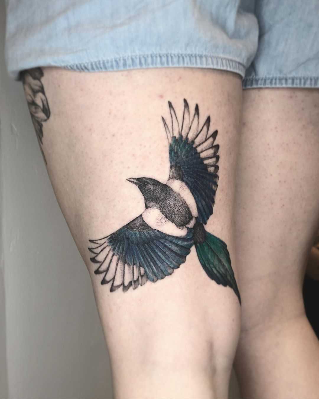 Magpie tattoo by Annelie Fransson