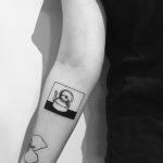 Minimal kettle tattoo by Chinatown Stropky