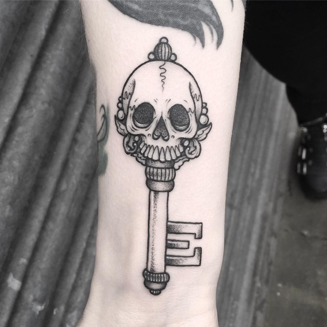 Skull key tattoo by Lozzy Bones