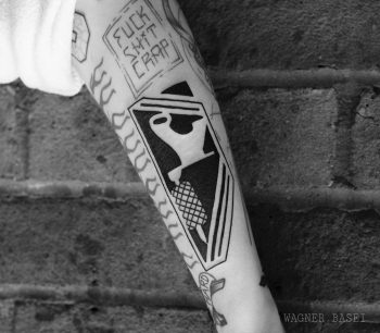 Tattoo gun tattoo by Wagner Basei