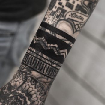 Blackwork bracelet by Wagner Basei