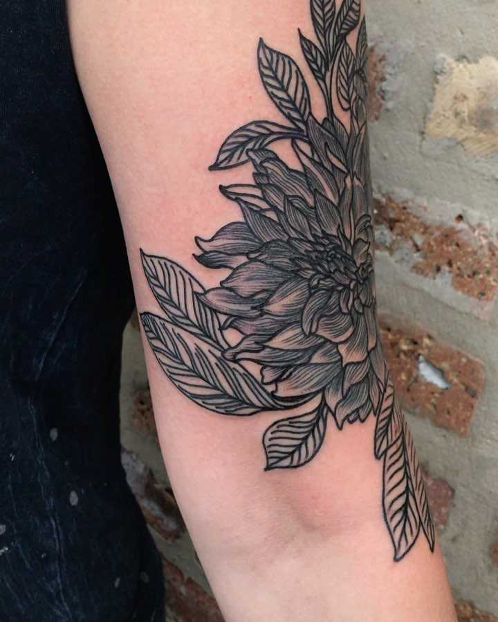 Floral tat by Tine DeFiore
