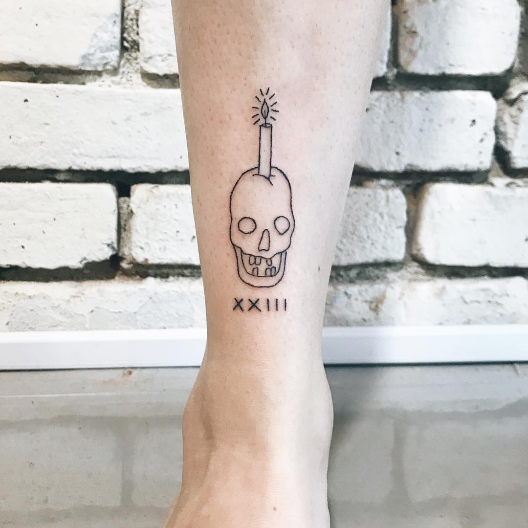 Hand-poked ankle crown by Kelli Kikcio