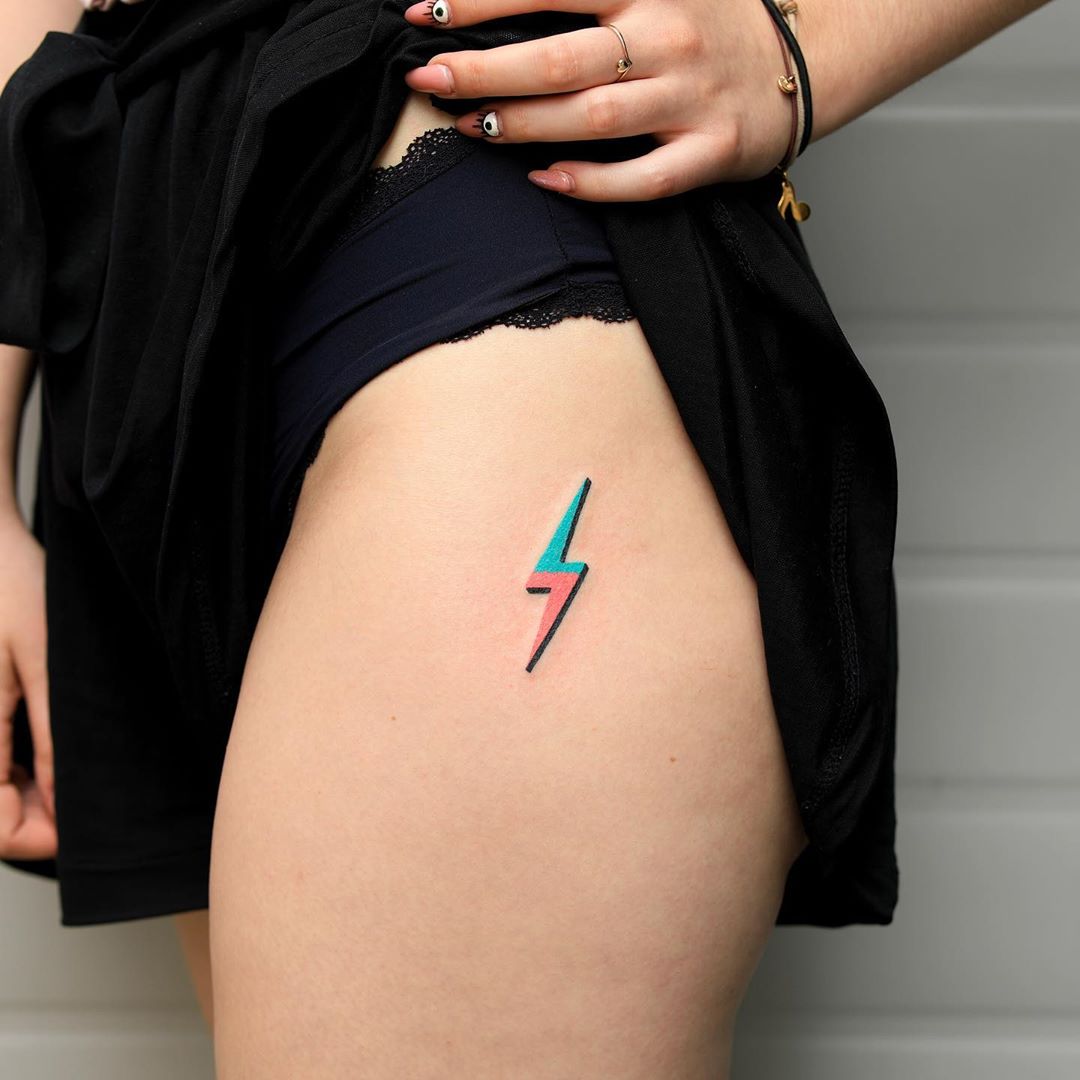 Hand-poked lightning bolt on the left hip by zzizziboy