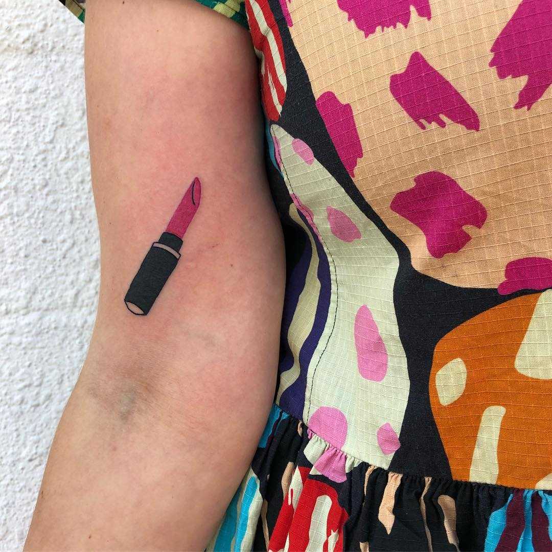 Lipstick tattoo by tattooist yeahdope