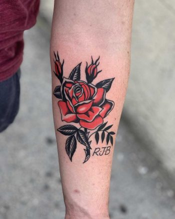 Red rose by Javier Betancourt