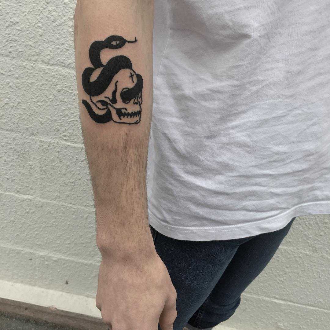 Skull and snake by yeahdope