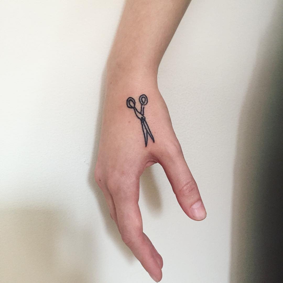 Tiny scissors by Suki Lune
