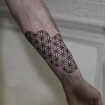 Geometric pattern tattoo by Wagner Basei