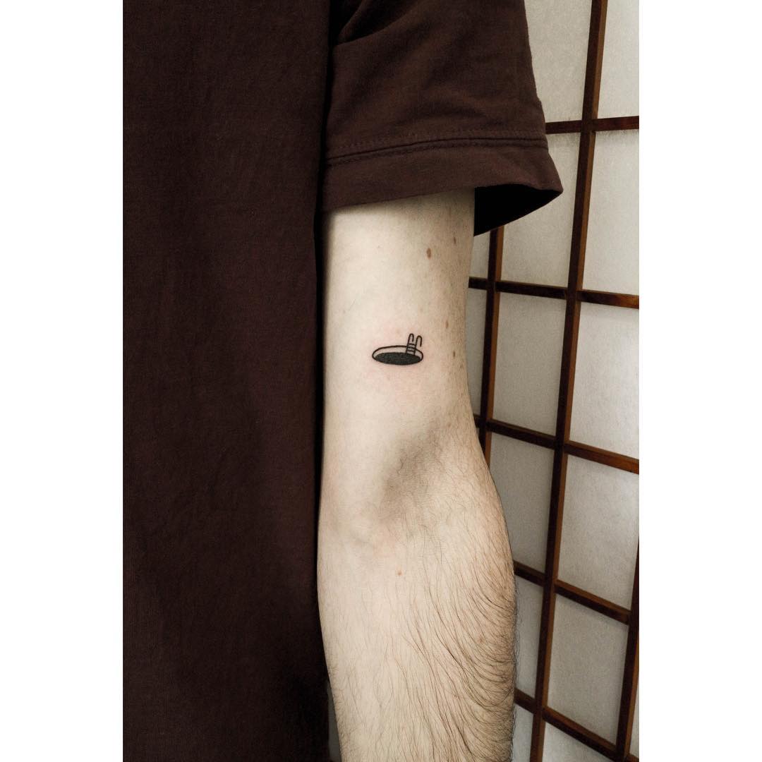 Hole tattoo by Ann Gilberg