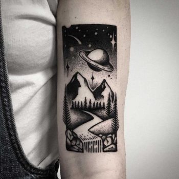 Jupiter over the mountains by Pulled Poltergeist