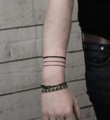 Black armbands by Wagner Basei