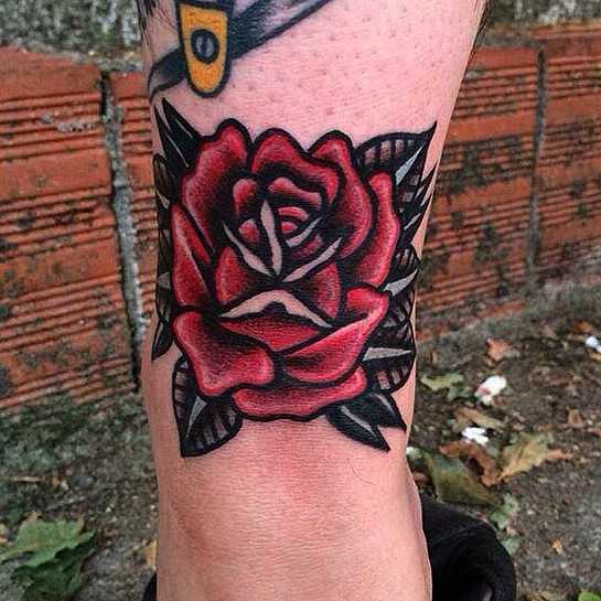Classy warped rose tattoo by Carina Soares