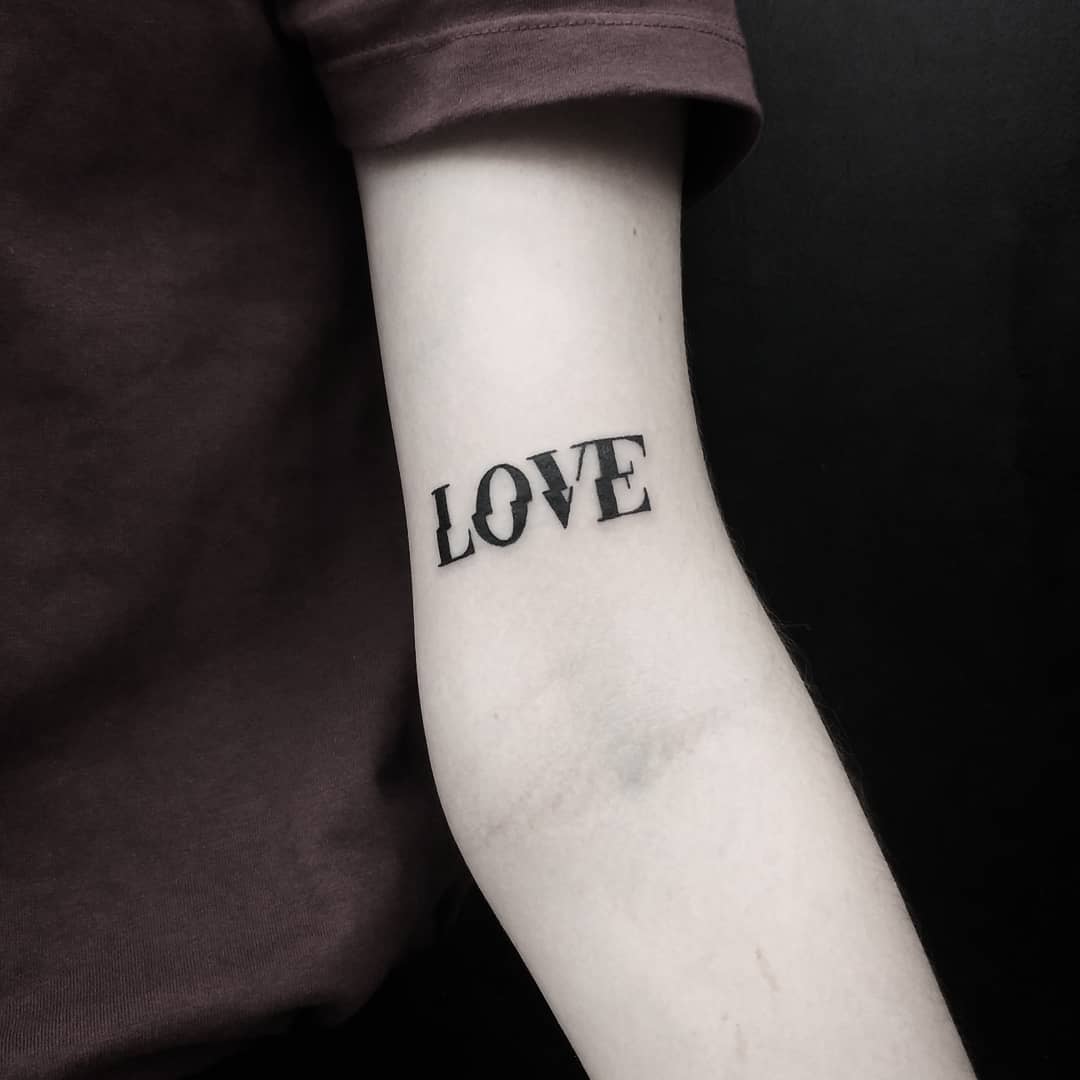Love tattoo by tattooist gvsxrt