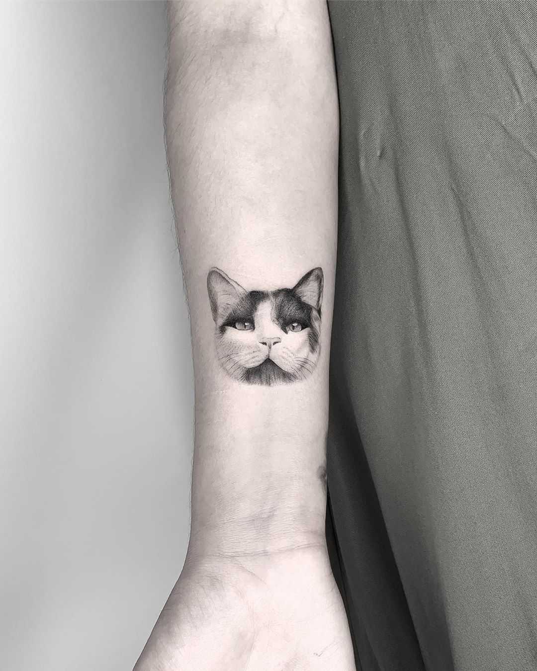 Pet portrait tattoo by Conz Thomas