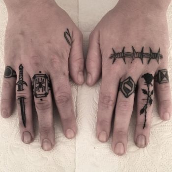 Finger Tattoos - The Most Beautiful Finger Tattoo Ideas For Men & Women