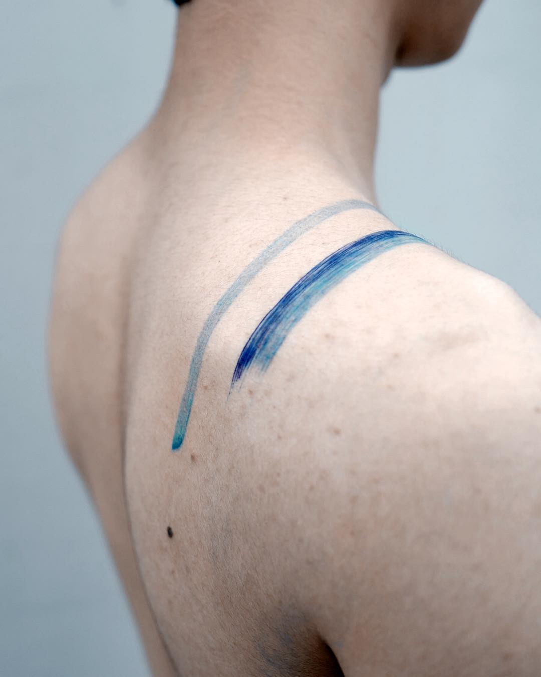Freehand watercolor lines by Studio Bysol