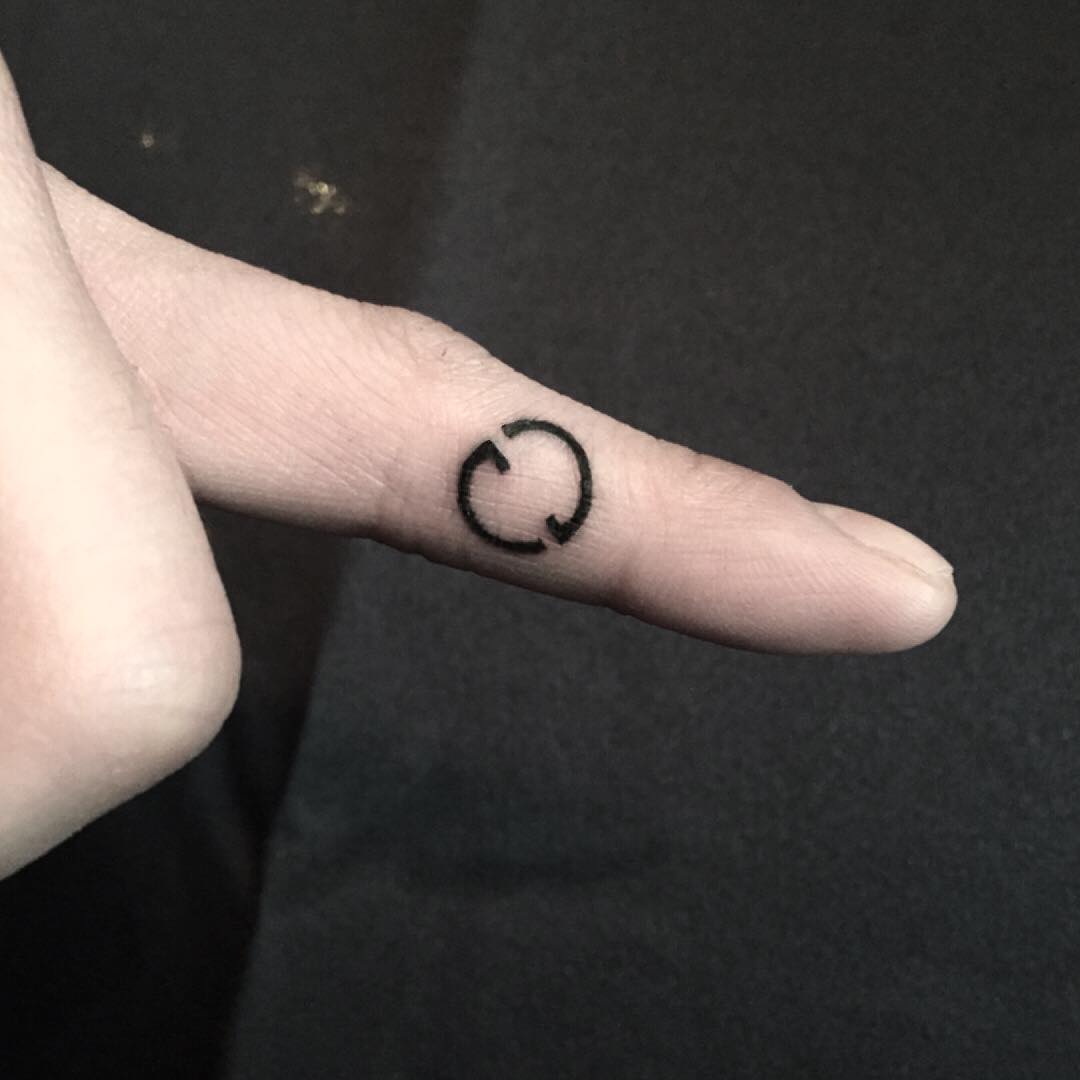 Small symbol by tattooist yeontaan