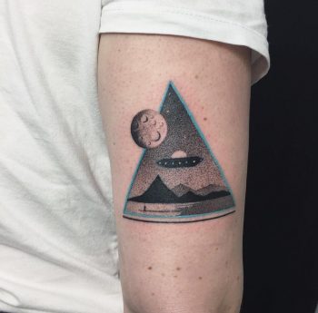 UFO tattoo by Aga Kura