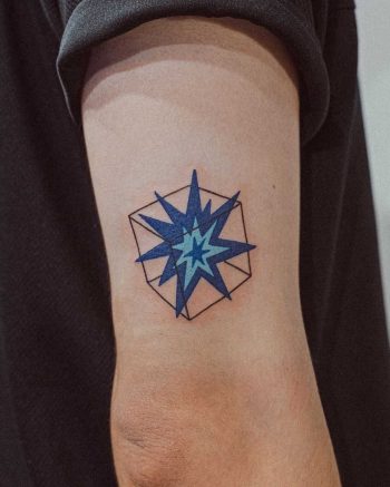 Blue star by tattooist Bongkee