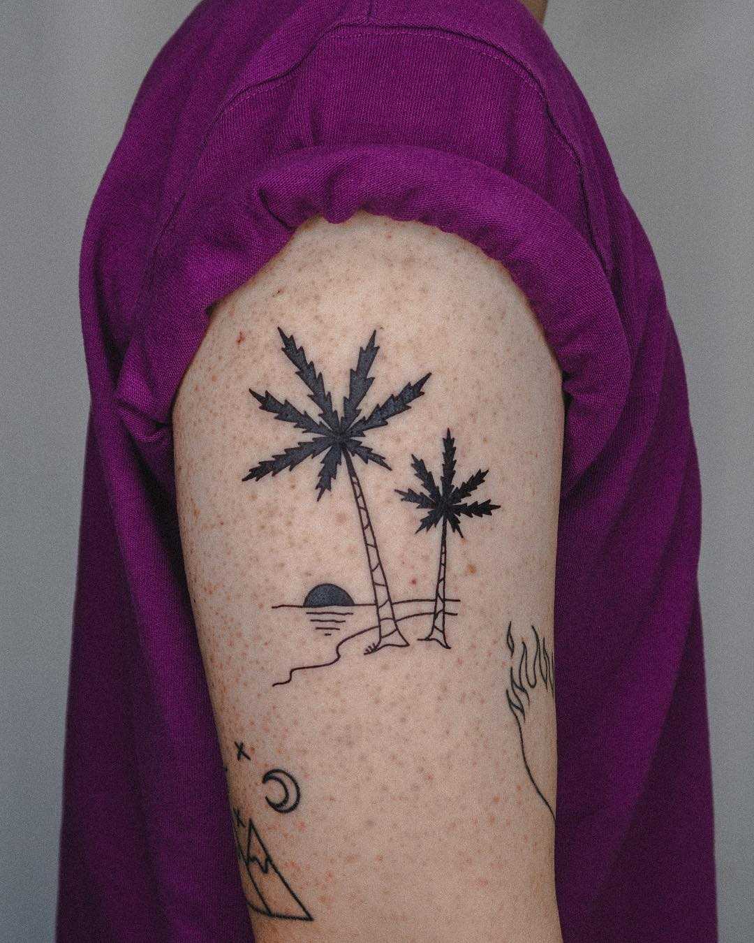 Calm tree by tattooist Bongkee