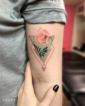 Flowers and shapes by Trudy Lines