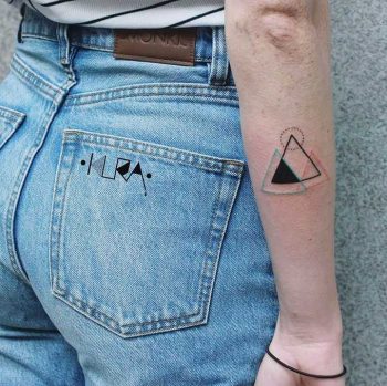 Geometric mountains by Aga Kura