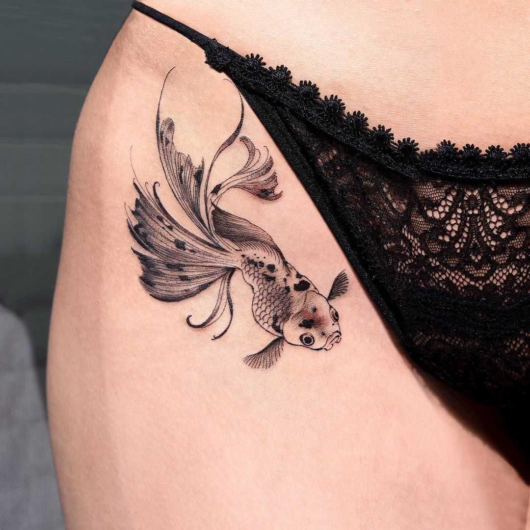Gold fish by tattooist Oozy