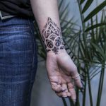 Gorgeous wrist pattern by Remy B
