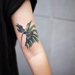 Philodendron tattoo by tattooist Chenjie