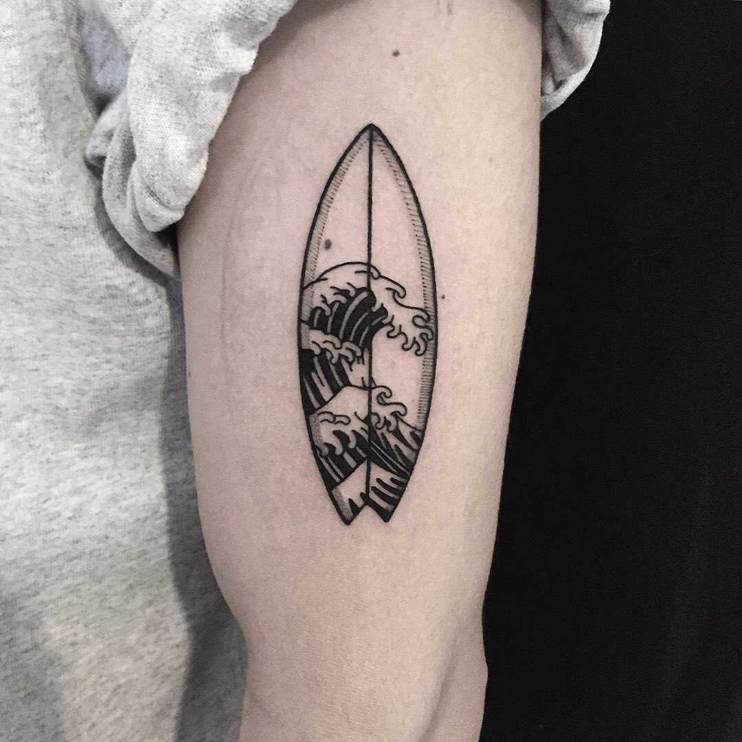 Surfboard by tattooist yeontaan