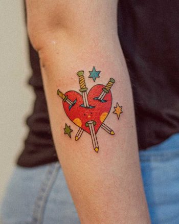 Swords and heart by tattooist Bongkee