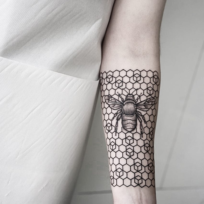 Tattoo uploaded by Cristina Martinez • Mandala honey comb • Tattoodo