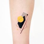 Black and yellow abstractions by tattooist Ida