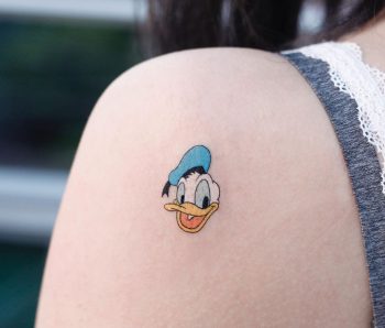 Donald Duck tattoo by tattooist Saegeem