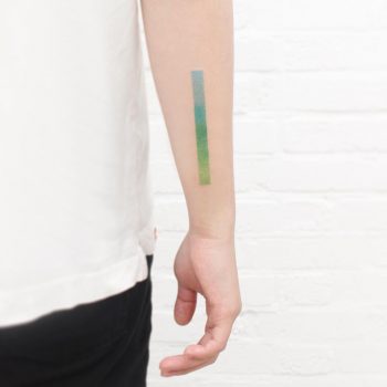 Green gradient line by tattooist Saegeem