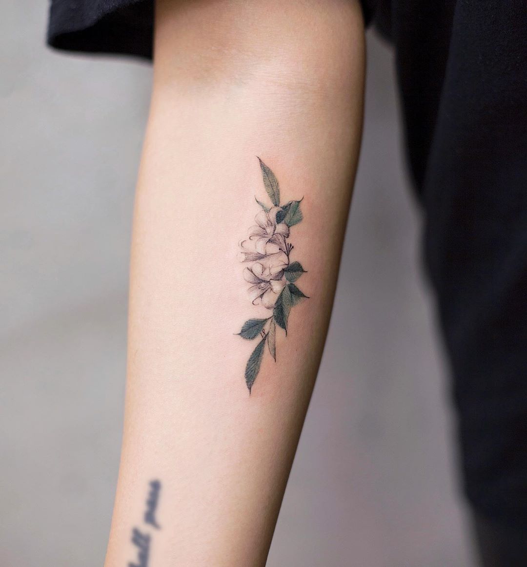 Jasmine by tattooist Franky