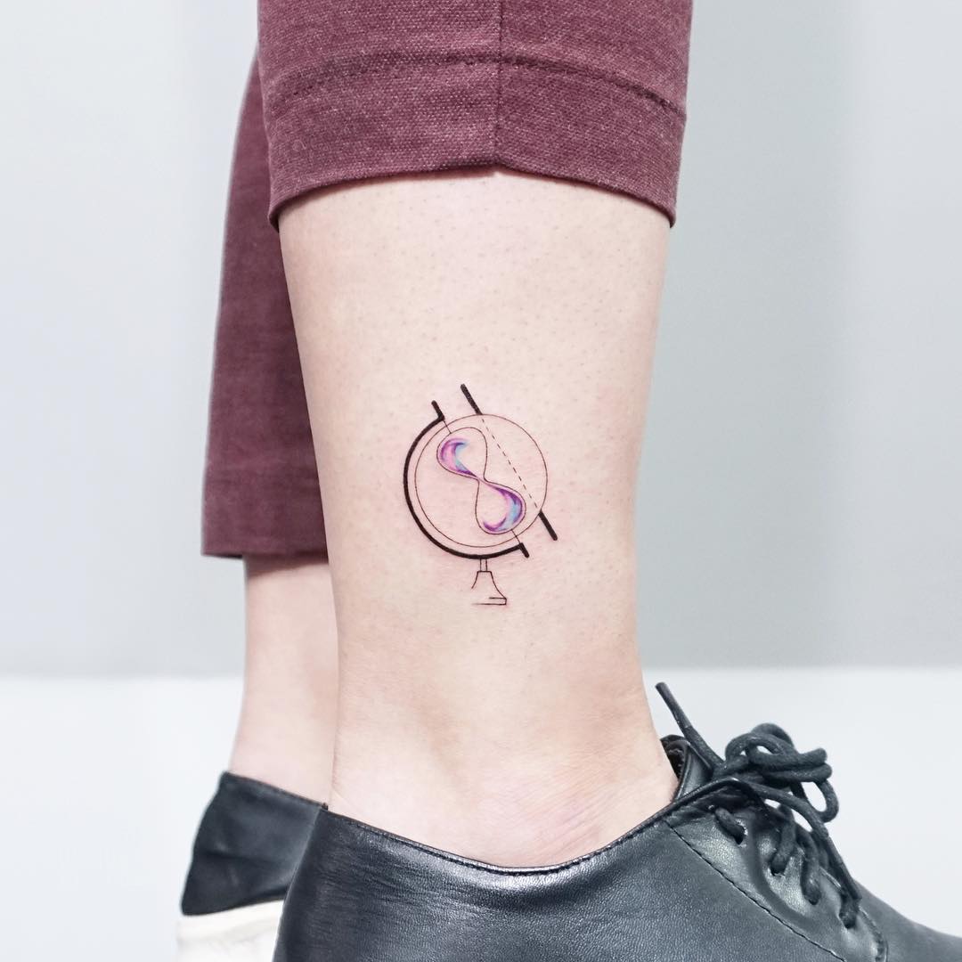 Page 85 | Hourglass Tattoo Small Images - Free Download on Freepik