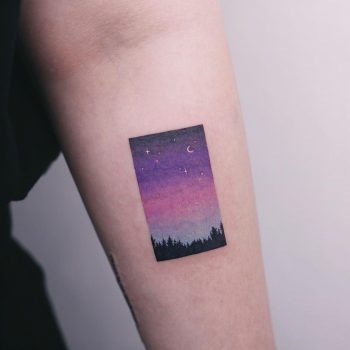 Nostalgic night sky by tattooist Saegeem