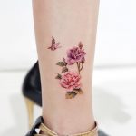 Roses by tattooist Ida