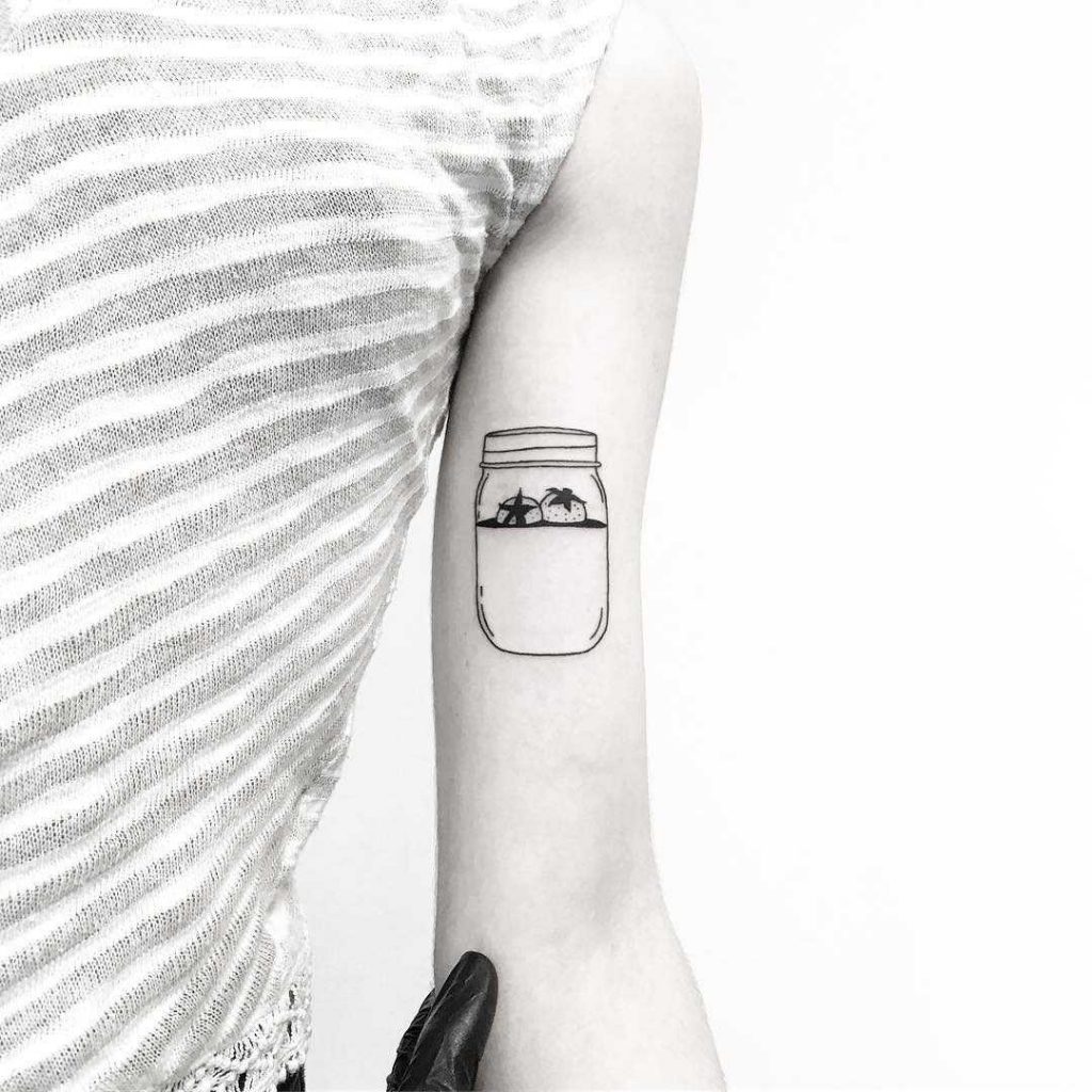 Cinnamon roll tattoo by tattooist pokeeeeeeeoh