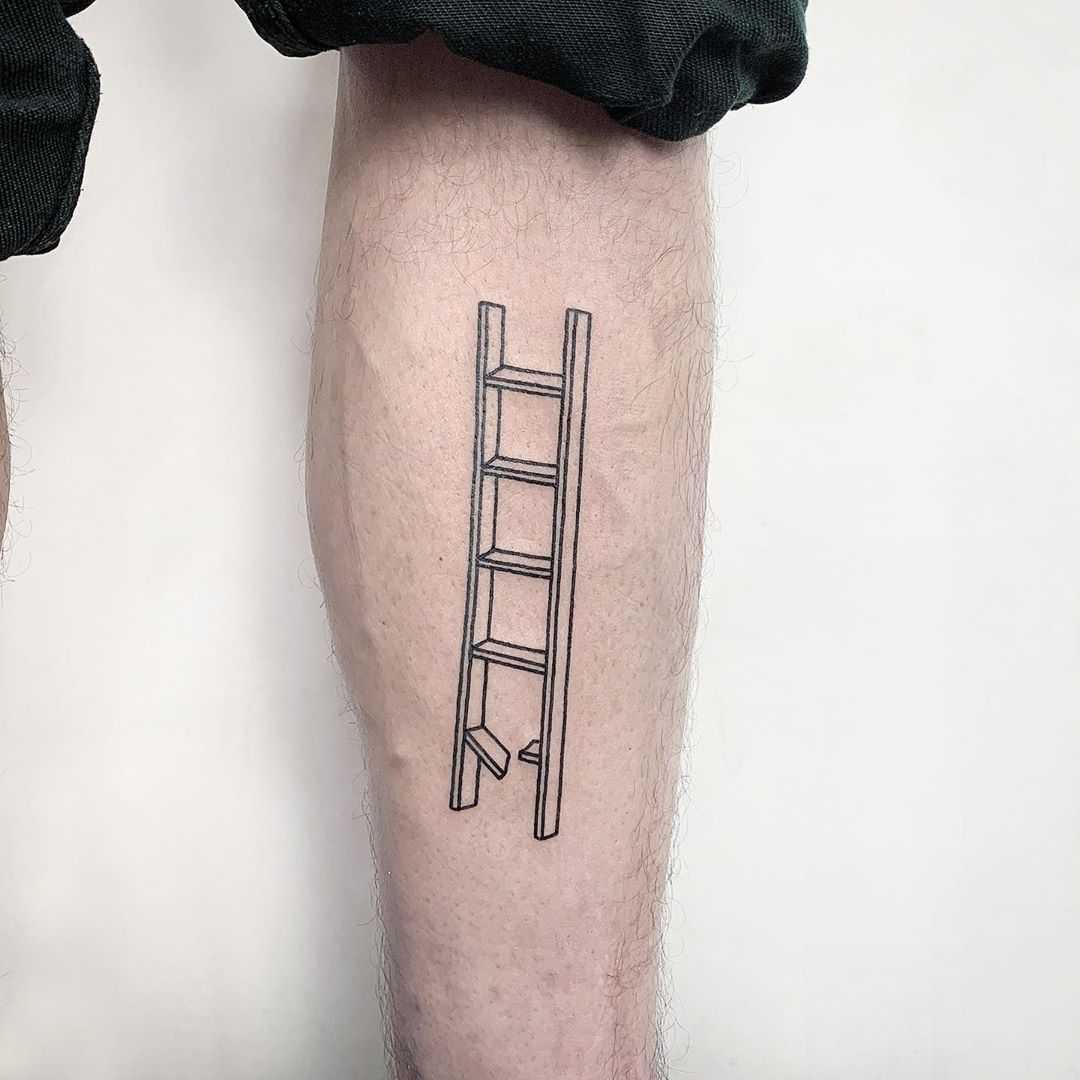 Broken ladder by @themagicrosa