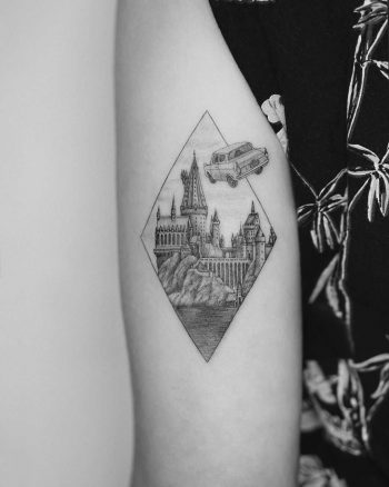 Flying over Hogwarts by Evgenii Andriu