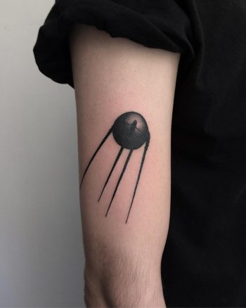 Sputnik by @skrzyniarz_