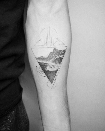 Waves in a triangle by Evgenii Andriu