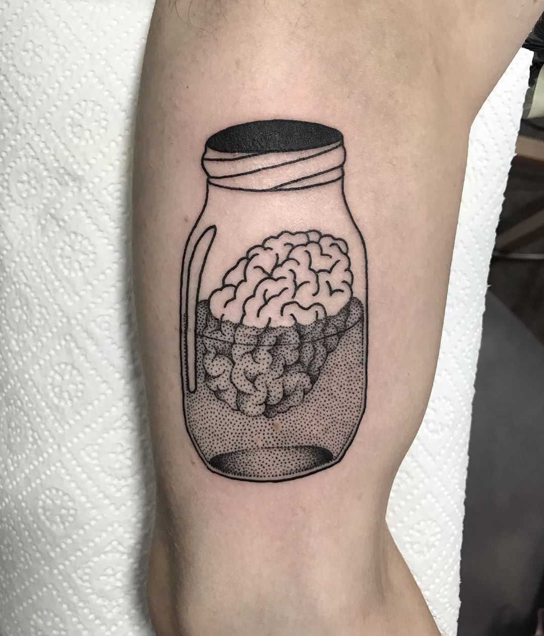 Brain jar by @skrzyniarz_